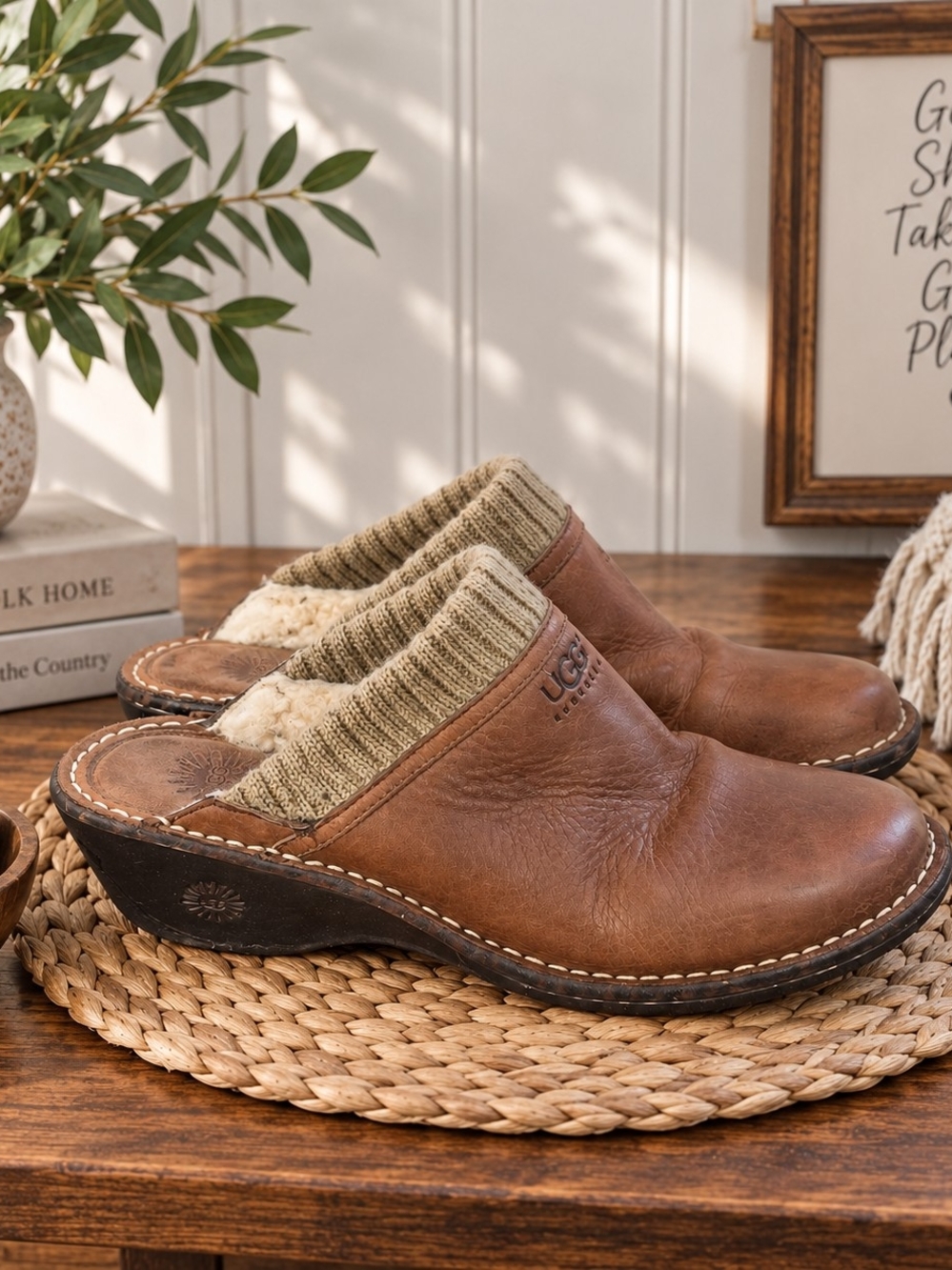 UGG 3085 Y2K Brown Leather Sheepskin Knit Wedge Clogs Mules Size 8